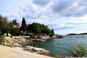praias em hvar
