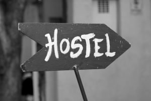 viajar sem pagar hospedagem