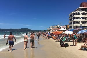 canasvieiras-praias-em-florianopolis